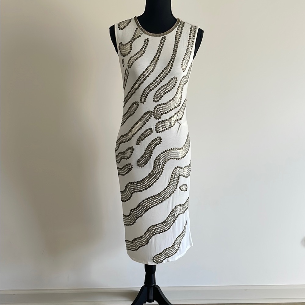 NWT BCBGMAXAZRIA White Beaded Silver Accent Dress Stretch Sleeveless Sz XS